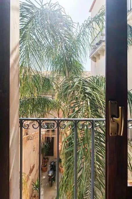 Tempio Di Apollo - Ortigia Con Veranda Privata Syracuse Apartment