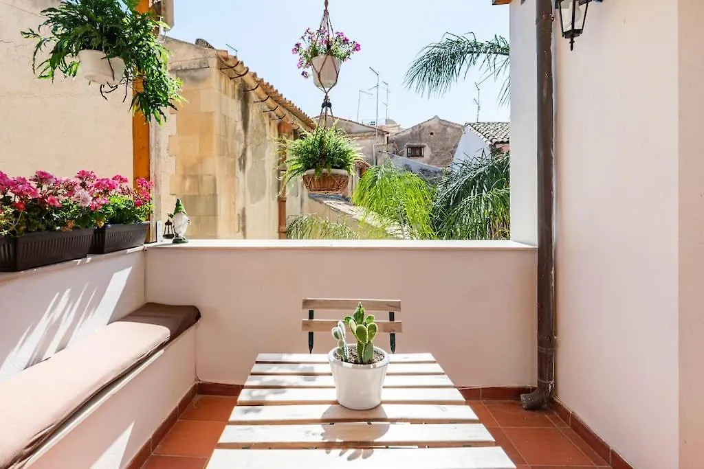 Tempio Di Apollo - Ortigia Con Veranda Privata Syracuse Apartment